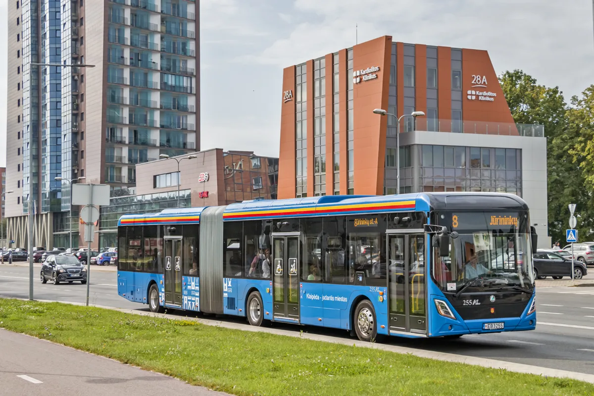 YES-EU EU18 articulated electric bus on a European city square